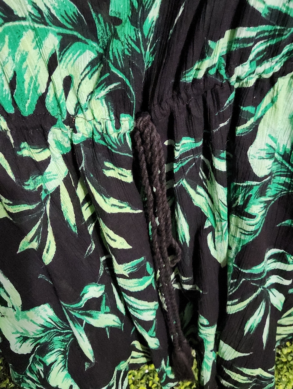 Black Tropical Leaf V Neck Blouse Green Print - Picture 6 of 7